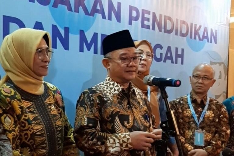 Menteri Pendidikan Dasar dan Menengah (Mendikdasmen) Abdul Mu'ti