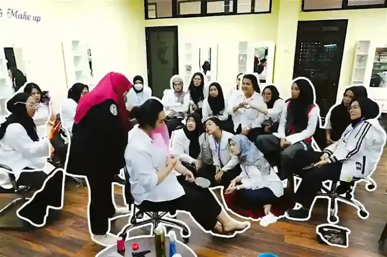 Pelatihan Gratis MUA: Raih Peluang Kerjamu di PPKPI!