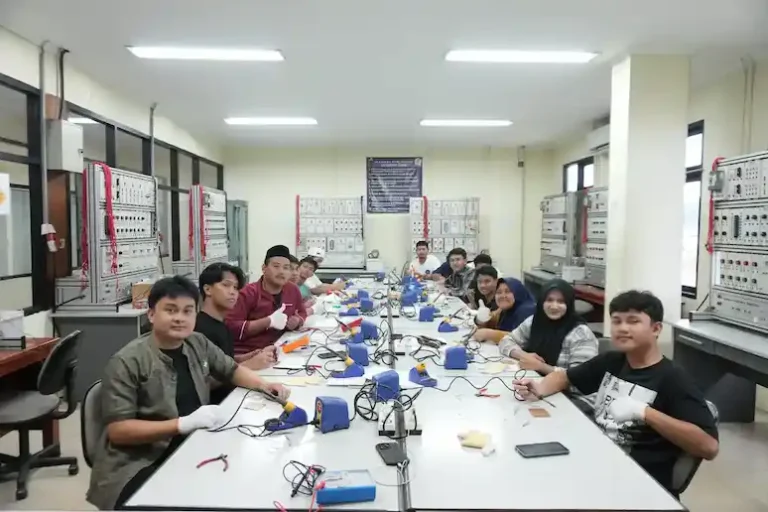 Pelatihan Gratis Elektronika Industri