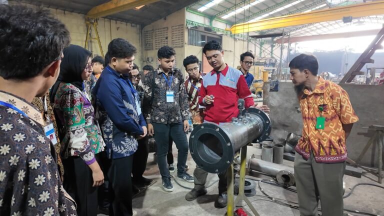 Melihat Proses Produksi Metering dan Piping di PT. World Metal Industri National bersama Kejuruan Gambar Mekanik PPKPI Angkatan 2 2025