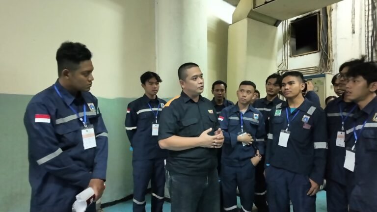 Mempelajari Sistem Pendingin di Mall Artha Gading bersama PT. Swadaya Panduartha dengan kejuruan Teknisi AC Tata Udara Sentral dan Chiller Level 4